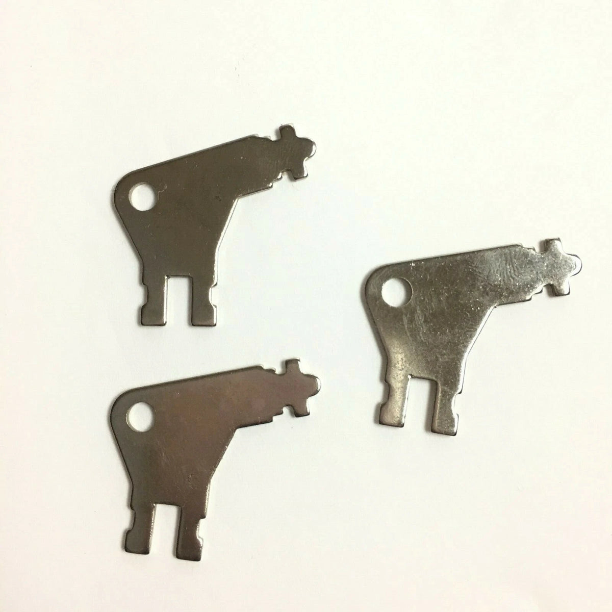 50504 Commercial grade Universal Dispenser Key – Island Janitorial Supplies